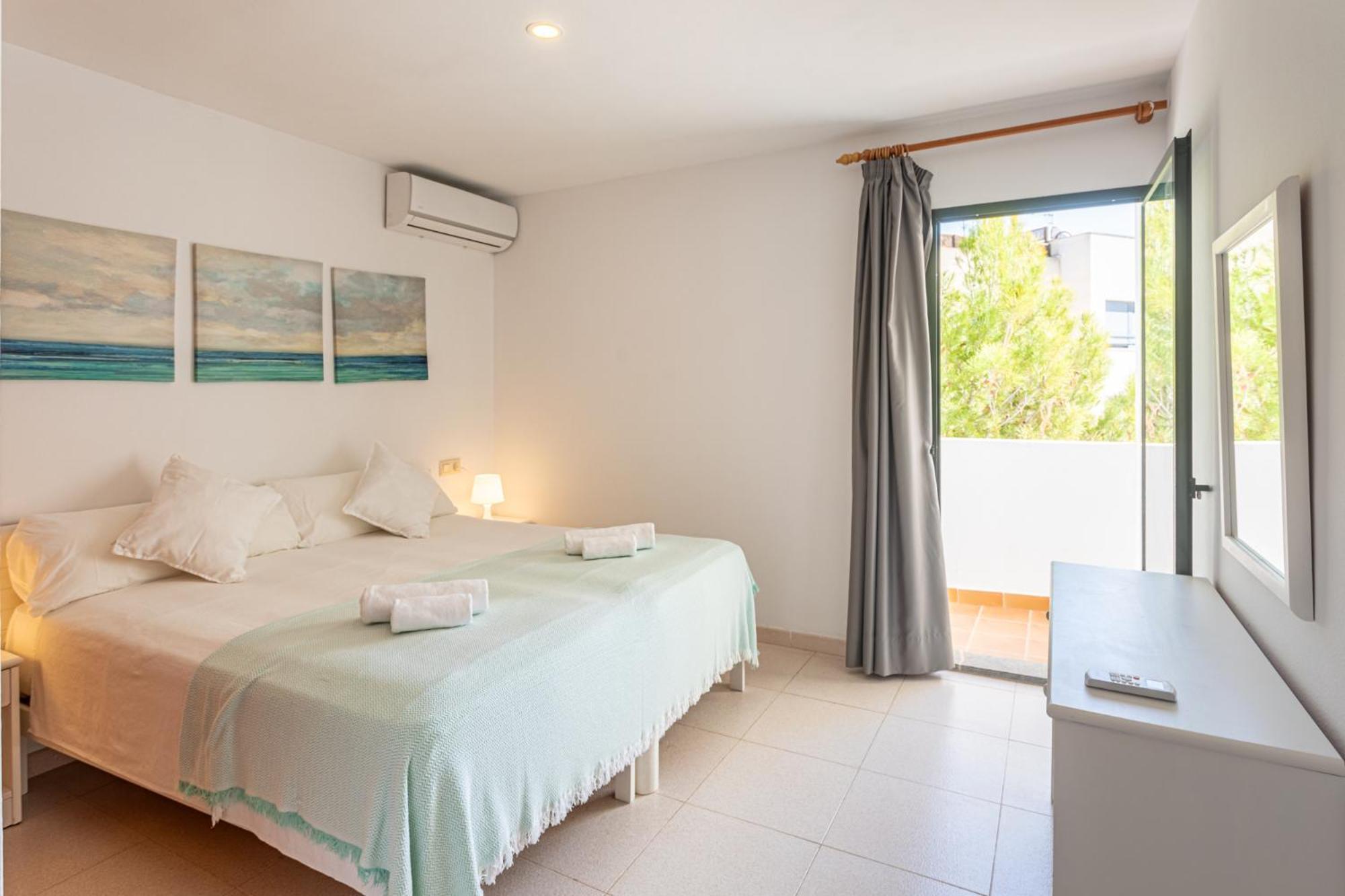 Apartamentos Es Dolc Colonia de Sant Jordi ภายนอก รูปภาพ